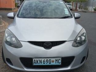 Mazda Demio Novo aproveita