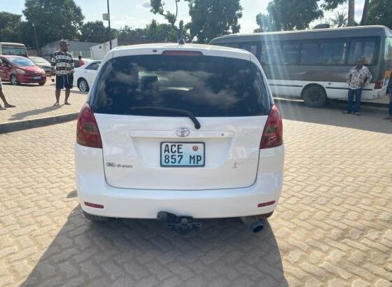 Toyota Spacio preço especial aproveita