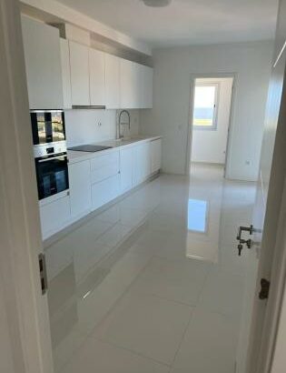 ARRENDA-SE APARTAMENTO T3 NO CONDOMÍNIO GOLF RESIDENCE – SOMMERCHIELD PRÓXIMO A ESCOLA PORTUGUESA