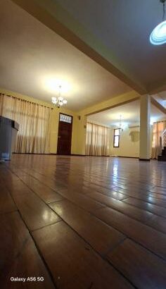 Arrenda-se Casa T5(Suíte) No Fomento Proximo ao  Restaurante Faife