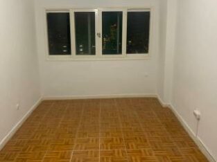 Arrenda-se Flat tipo 2 no 10 Andar Sem Elevador 25.000MT