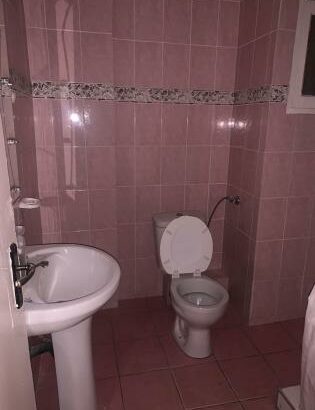 Arrenda-se Flat tipo 2 no 10 Andar Sem Elevador 25.000MT