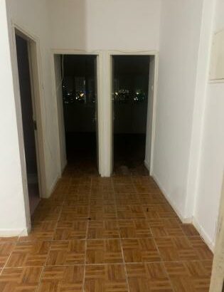 Arrenda-se Flat tipo 2 no 10 Andar Sem Elevador 25.000MT