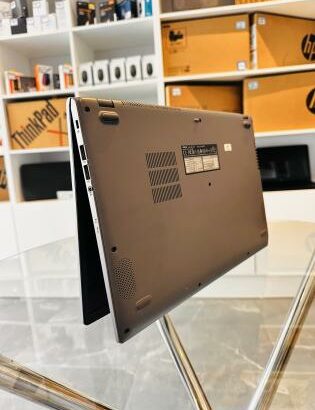 Asus  X515E Notebook  PC em Promoção  Intel Core i5-1135G7 11th Gen 2.40GHz  8GB DDR4 SDRAM, 512 GB SSD NVME Intel Íris Xe Graphics Teclado Contabilís