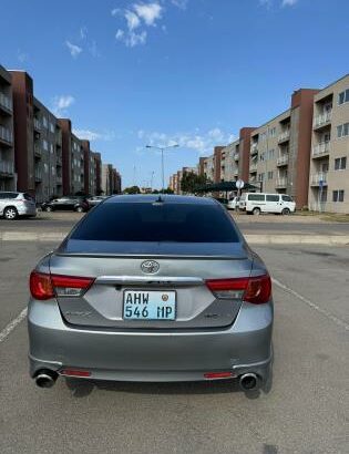 Toyota Mark X 2010 com Bodykit