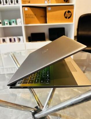 Dell Vostro 16 5630  13th Gen Intel Core i5-1340P ( 16 CPUS) 1.90 GHZ Windows 11 PRo  8 GB DDR5 SDRAM  intel iris Xe Graphics  512 GB SSD NVMe LCD WUX