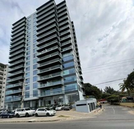 Vende-se flat T4 suite com piscina e ginasio – DE FRENTE AO MAR