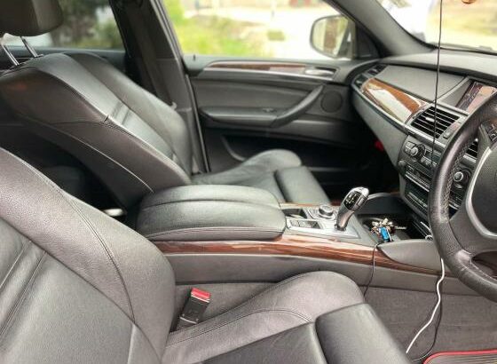 BMW X6 oportunidade única aproveita