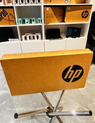 HP Probook 450 G10 Selado  Intel Core i3  13th Gen  8 GB DDR5 SDRAM  256 GB SSD NVMe 15.6 Display FHD  01 Ano de Garantia e Assistência Tecnológica  P