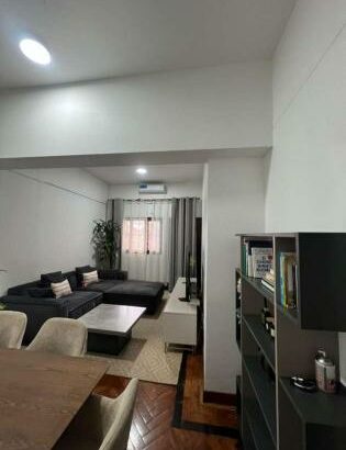 arrenda-se apartamento T2+1 no ponto final prédio do absa