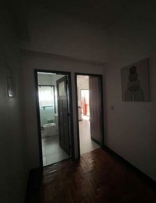 arrenda-se apartamento T2+1 no ponto final prédio do absa