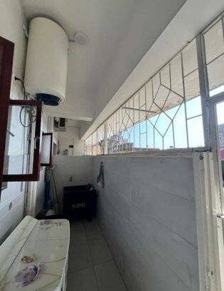 arrenda-se apartamento T2+1 no ponto final prédio do absa