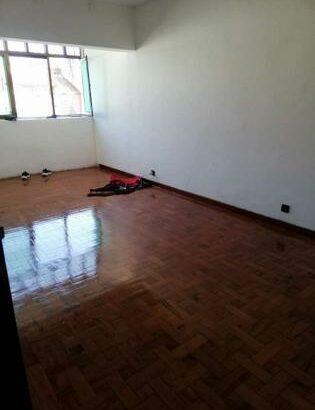 vende-se apartamento T3 super moderno na Versalhes