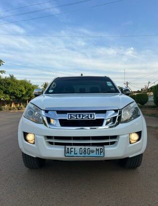 Isuzu D-TEQ 2015 3.0 Turbo Diesel Manual 4X4 135.000km-980.000,00mt