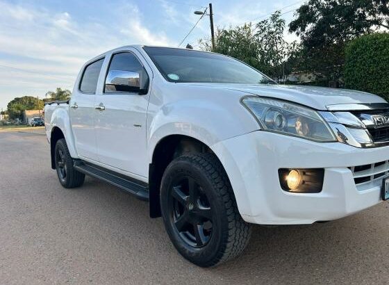 Isuzu D-TEQ 2015 3.0 Turbo Diesel Manual 4X4 135.000km-980.000,00mt