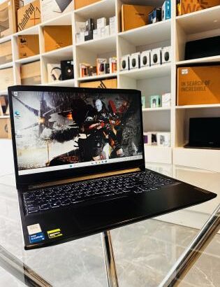 Lenovo ideapad 3 Gaming Machine  Intel Core i5-11320H 3.20 GHz (08 CPUs) 16 GB DDR4 SDRAM 1TB SSD  Intel Íris Xe Graphics  Nvidia GeForce GTX 1650 4 G