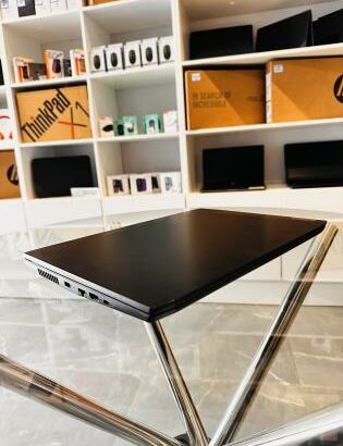 Lenovo ideapad 3 Gaming Machine  Intel Core i5-11320H 3.20 GHz (08 CPUs) 16 GB DDR4 SDRAM 1TB SSD  Intel Íris Xe Graphics  Nvidia GeForce GTX 1650 4 G