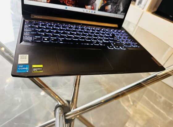 Lenovo ideapad 3 Gaming Machine  Intel Core i5-11320H 3.20 GHz (08 CPUs) 16 GB DDR4 SDRAM 1TB SSD  Intel Íris Xe Graphics  Nvidia GeForce GTX 1650 4 G
