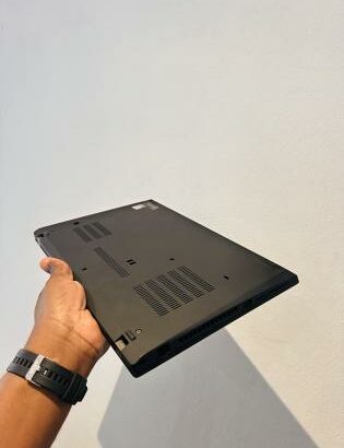 Lenovo Thinkpad T4  Intel Core i5-10210U 10th gen 2.10 GHZ 8GB DDR4 SDRAM 256 GB SSD NVMe  14 polegadas FHD  Leva finger print & Modem interno  bateri