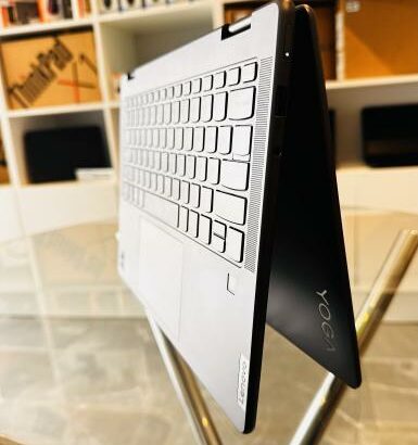 Lenovo yoga 7-14 Polegadas Convertible 2-in-1 Touch Screen Machine intel Core i5-1235U(12 CPUs) 1.30 GHz 8GB DDR4 SDRAM, 512 GB SSD NVMe,14 polegadas