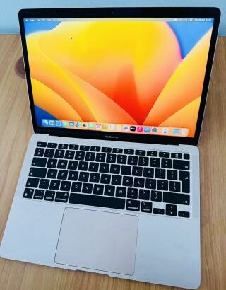 MacBook Air 2019 Retina Display  Gold and Limited Edition  Intel Core I5  13.3-Inch 128 GB SSD  1.60GHZ  8GB 2133 MHZ Intel UHD Graphics 2 GB  13.3 in