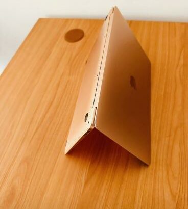 MacBook Air 2019 Retina Display  Gold and Limited Edition  Intel Core I5  13.3-Inch 128 GB SSD  1.60GHZ  8GB 2133 MHZ Intel UHD Graphics 2 GB  13.3 in