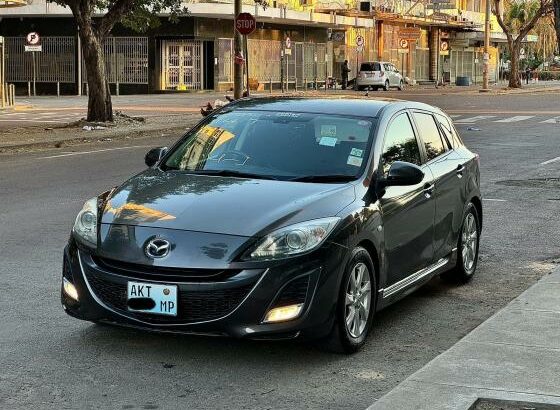 Mazda Axela 2010 15 Recém Importado em Promoção