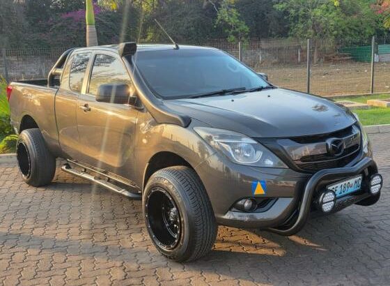 Mazda BT-50 2017 clubcab  2.2L Diesel 4X4