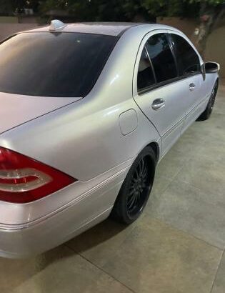 Mercedes Benz C200 2.0