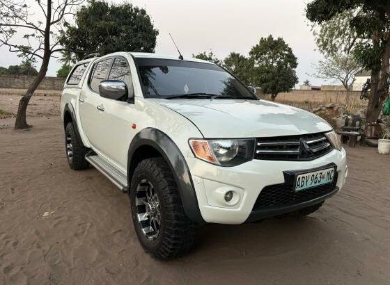 Mitsubishi Triton L200 2014 2.5cc Diesel 4X4