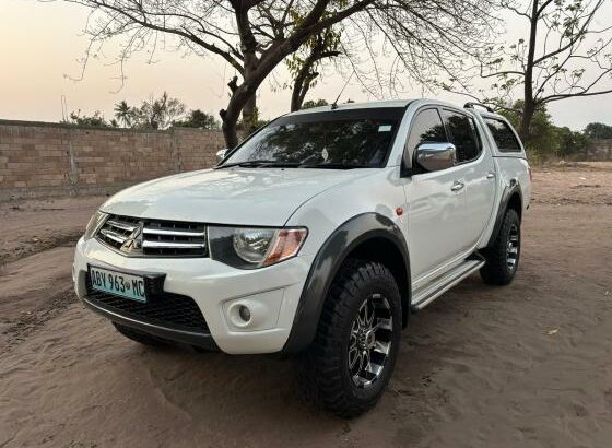 Mitsubishi Triton L200 2014 2.5cc Diesel 4X4