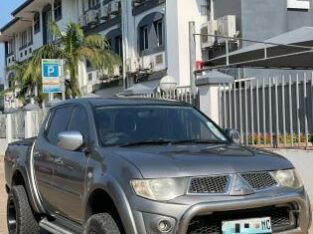 Mitsubishi Triton L200 2.5cc Diesel 4X4