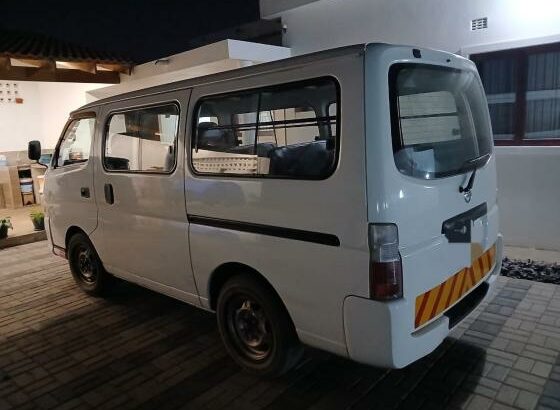 Nissan Caravana Diesel 15 Lugares Pagos