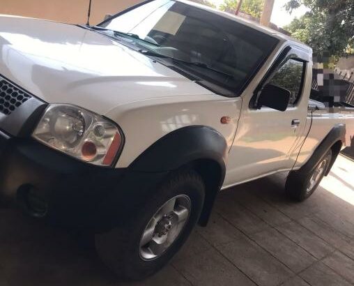 Nissan Hardbody 2.5 Manual 4X4