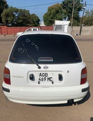 Nissan March Recém importado