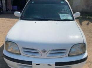 Nissan March Recém importado