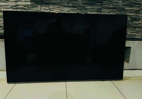 Promoção Tv Original Sul Africana LG UHD TV 55 inch UK6200 Series IPS 4K Display 4K HDR Smart LED TV Com Base de parede e Remoto Damos Garantia + Assi