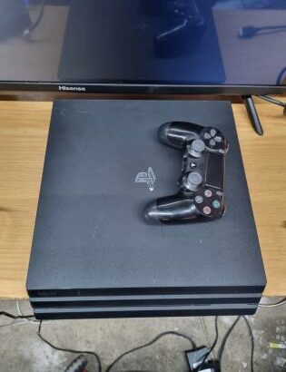 PS4 Pro 1TB Crecado com 14 Jogos