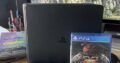 PS4 Slim 500GB Com Joystick e Jogo