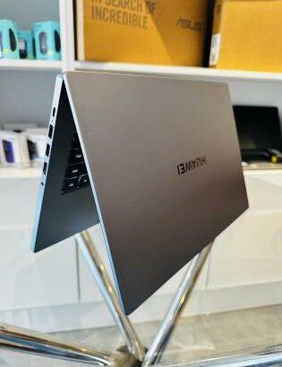 🔥Top de Gama🔥 *✨Exclusivo & Executivo* *✨Huawei MateBook 2023* *✨Core i7 12th Gen 16 CPUs* *✨16GB RAM & 512GB SSD*  Huawei MateBook, *12th Gen Intel