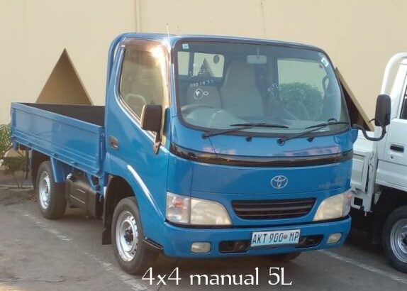Toyoace 2002 Motor 5L Manual 4X4