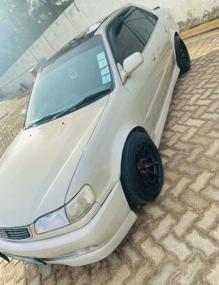 Toyota Corolla 2000 1.5 Manual