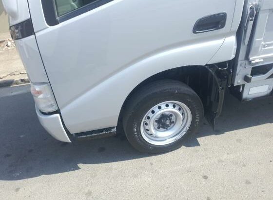 Toyota Dyna 2002 Motor 5L manual 4×4