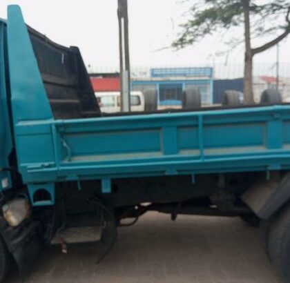 TOYOTA DYNA Baculante 14B 4X4 2 Toneladas Manual Duplo Eixo Recém importado