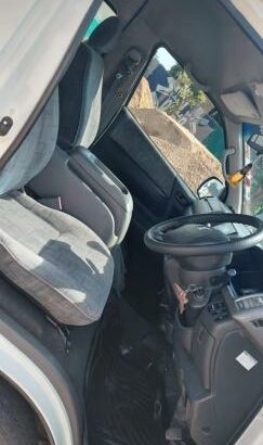 Toyota Hiace Quantum 2012 Novo Gasolina 15 Lugares