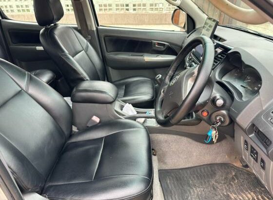 Toyota Hilux 2.5cc Manual 4X4