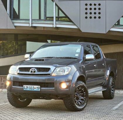 TOYOTA Hilux D4D RAIDER 2007 3.0 Diesel Automático 4X2 (Novo)