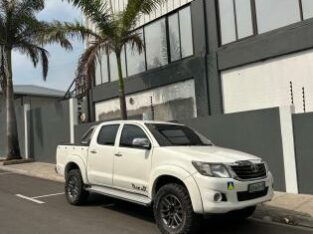 Toyota Hilux Dakar 2.5cc Diesel 4X4