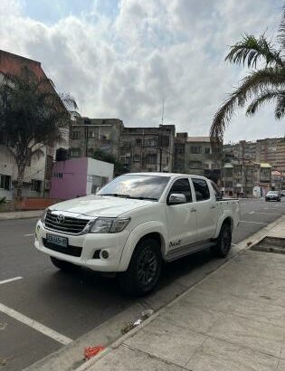Toyota Hilux Dakar 2.5cc Diesel 4X4