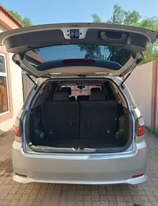 🚗 Toyota Ipsum 2004 | 7 Lugares | Motor 2.4 VVT-i   Preço justo por conforto, espaço e fiabilidade!